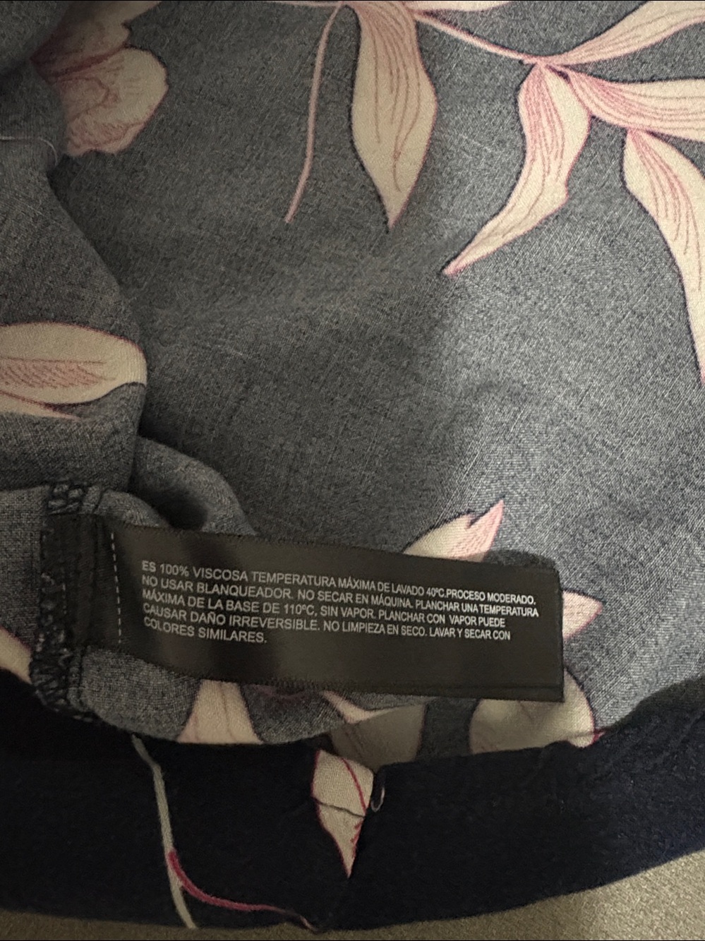 Denim & Flower Ricky Singh XL short sleeves shirt
Made in India
100% viscose - Picture 12 of 12